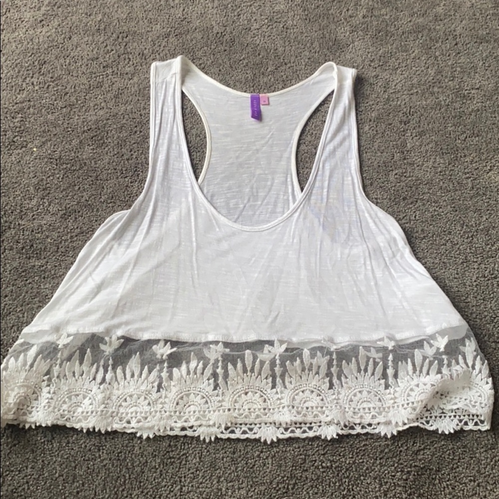 LF Crop Tank - Picture 5 of 10